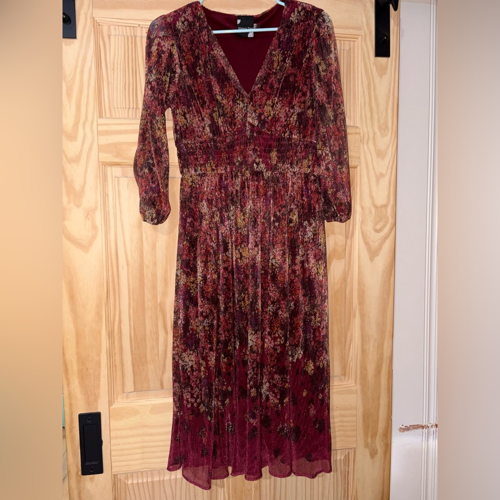 Maison Tara Elegant Floral Midi Dress